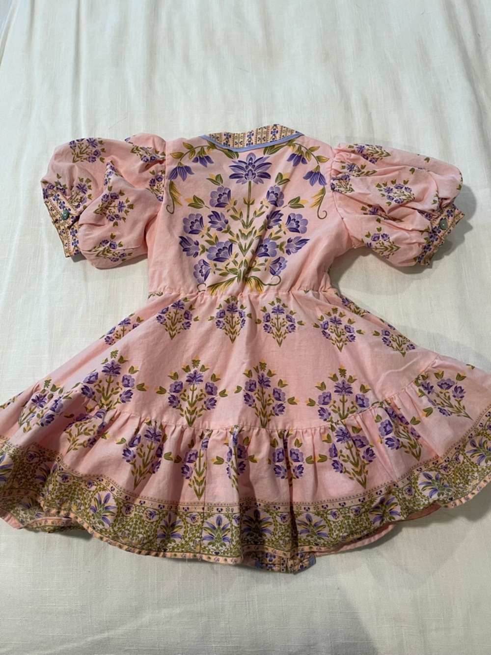 Little Girls Pink Floral Puff-Sleeve Dress with Waist Tie - Picture 5 of 5